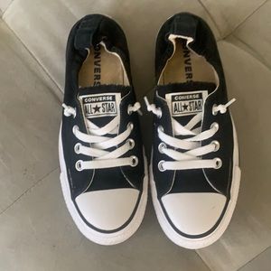 Black and white shoreline converse size 7